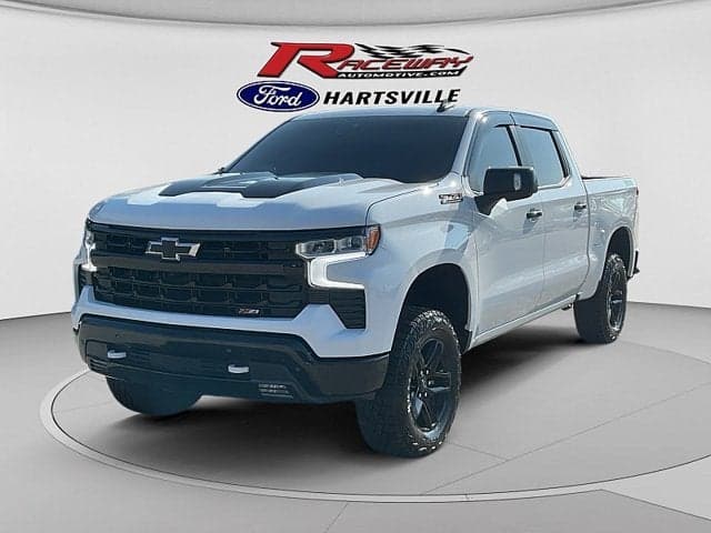 2024 Chevrolet Silverado 1500 LT Trail Boss — photo 1 of 15