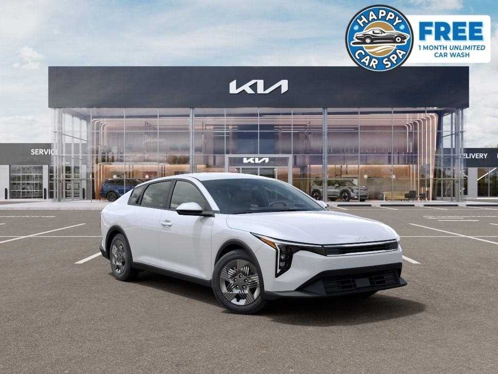 2026 Kia K4 LX — photo 1 of 39