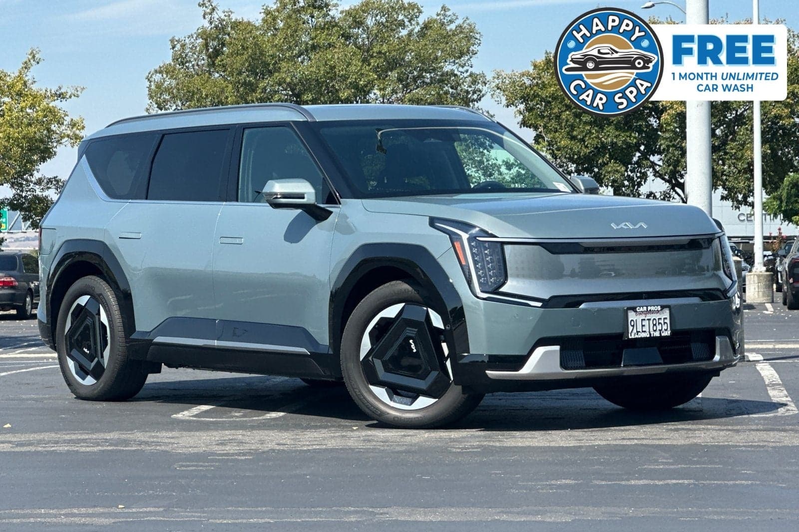 2024 Kia EV9 Land — photo 1 of 56