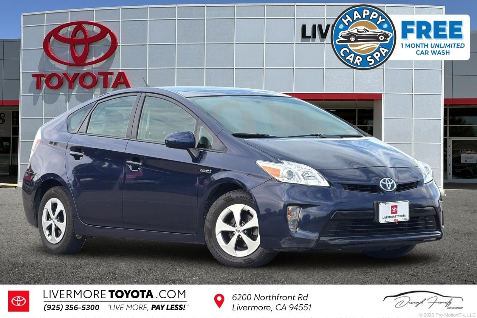 2014 Toyota Prius Three — photo 1 of 112