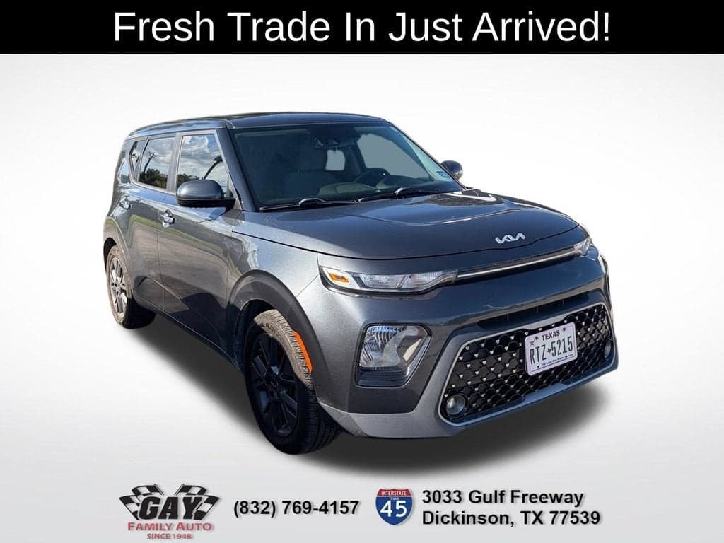2022 Kia Soul EX — photo 1 of 12