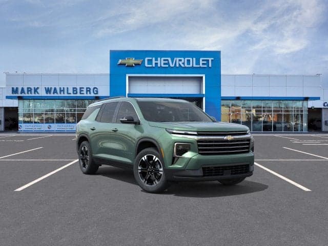 2027 Chevrolet Traverse AWD LT — photo 1 of 5