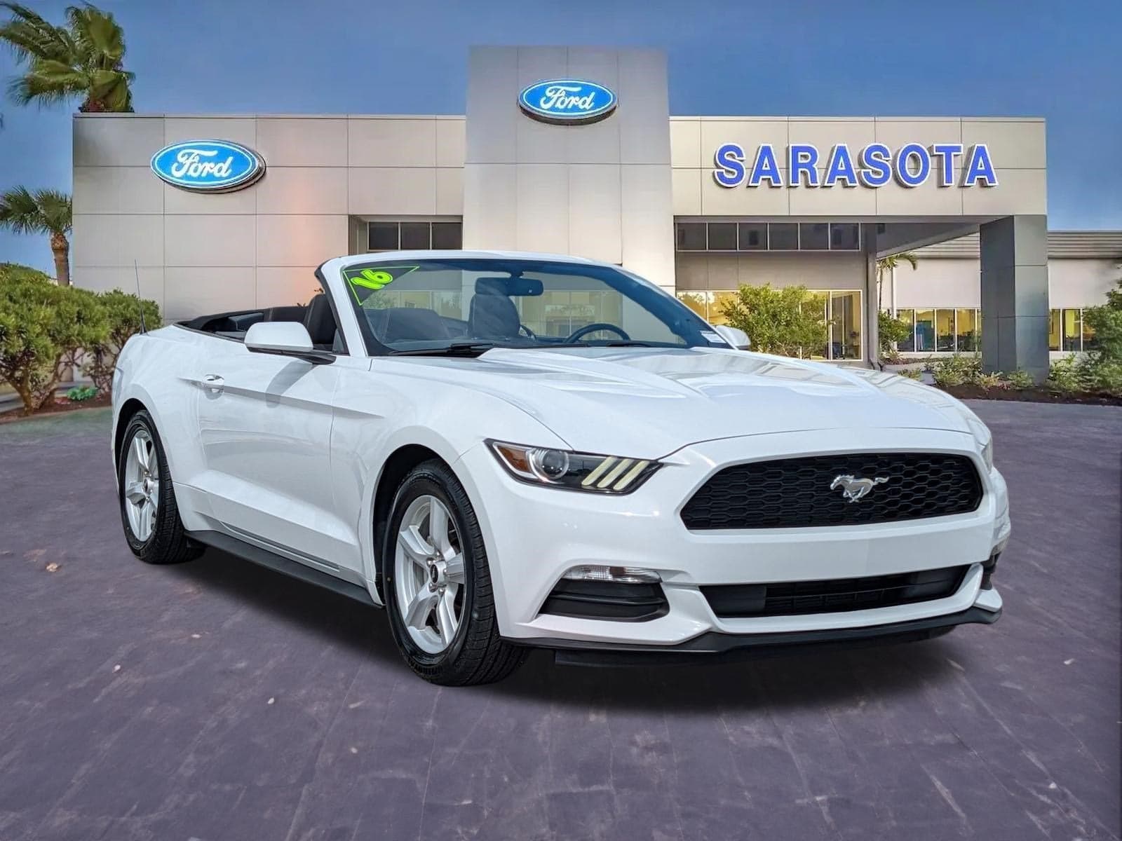 2016 Ford Mustang V6 — photo 1 of 4