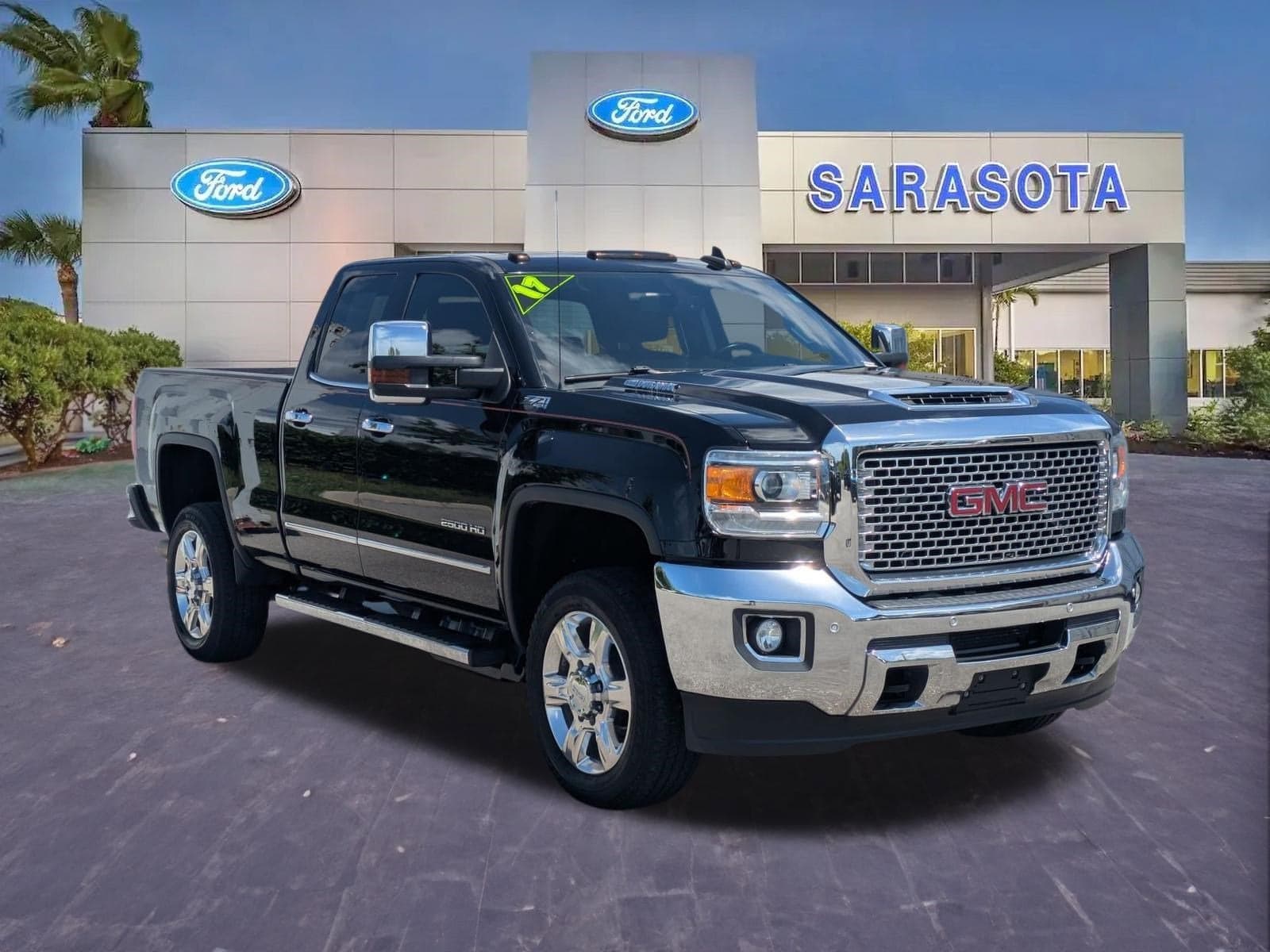 2017 GMC Sierra 2500HD SLT — photo 1 of 33