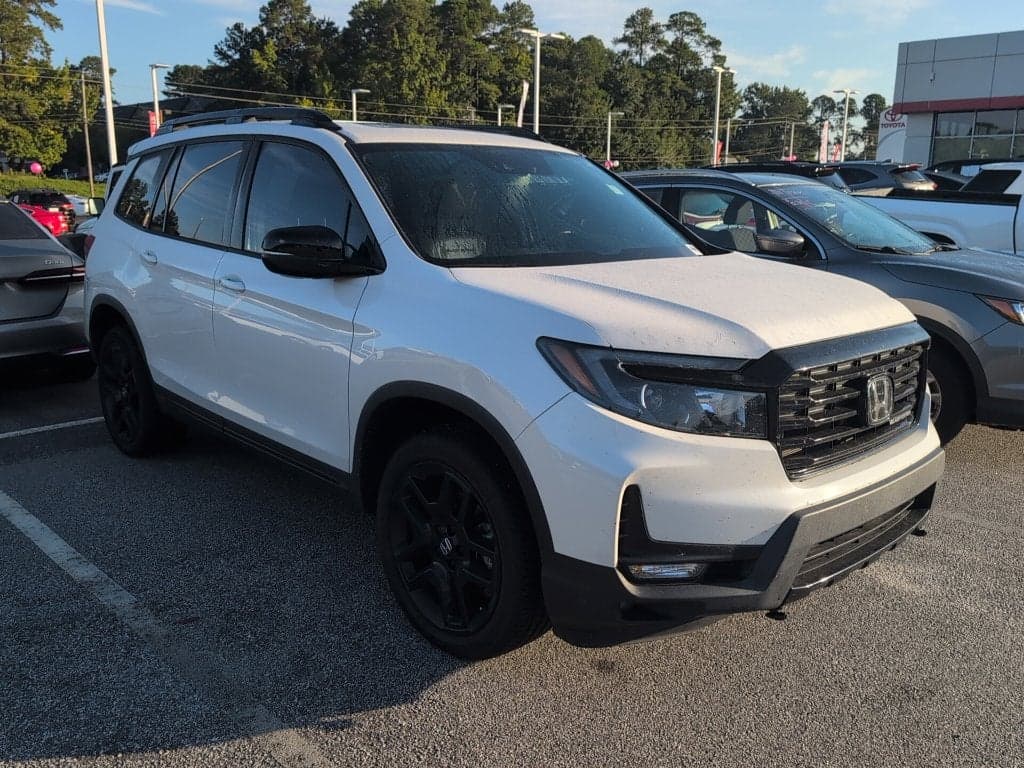 2024 Honda Passport Black Edition — photo 1 of 3