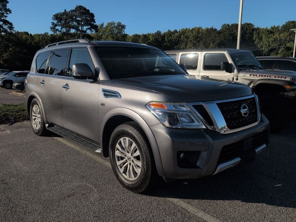 2018 Nissan Armada SV — photo 1 of 4