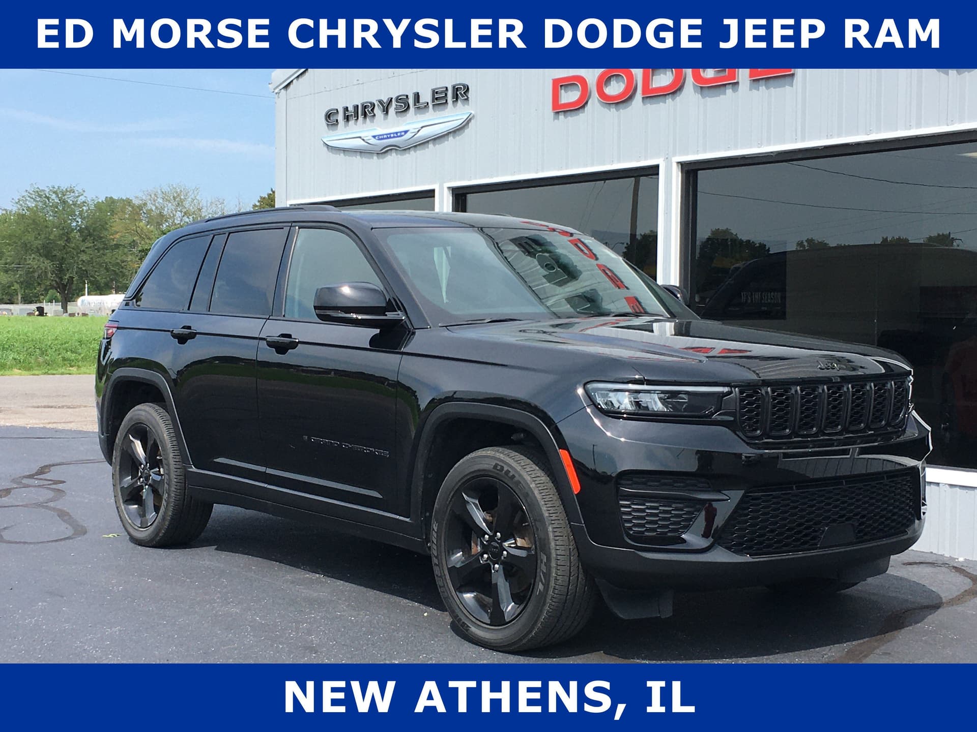 2023 Jeep Grand Cherokee Altitude 4x4 — photo 1 of 25