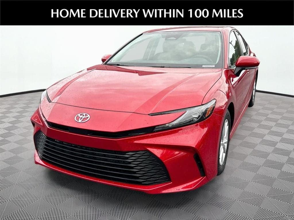 2025 Toyota Camry LE — photo 1 of 48