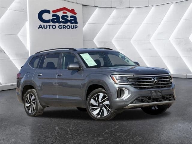 2025 Volkswagen Atlas 2.0T SE w/Technology — photo 1 of 40