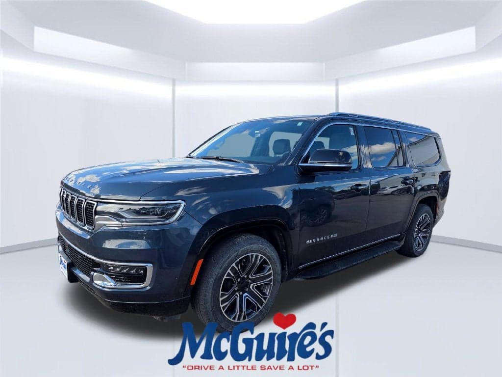 2024 Jeep Wagoneer L Base — photo 1 of 31