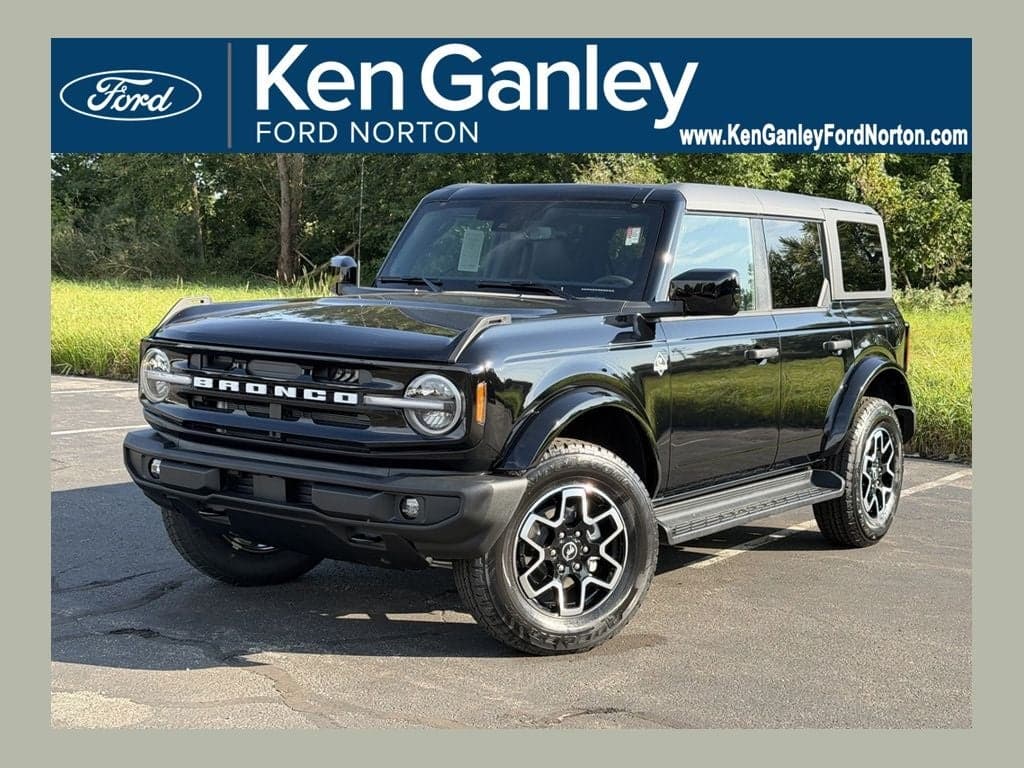 2026 Ford Bronco Outer Banks — photo 1 of 30