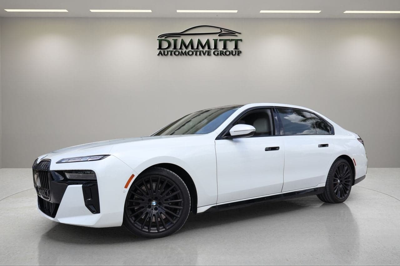 2025 BMW 7 Series 760i xDrive — photo 1 of 28