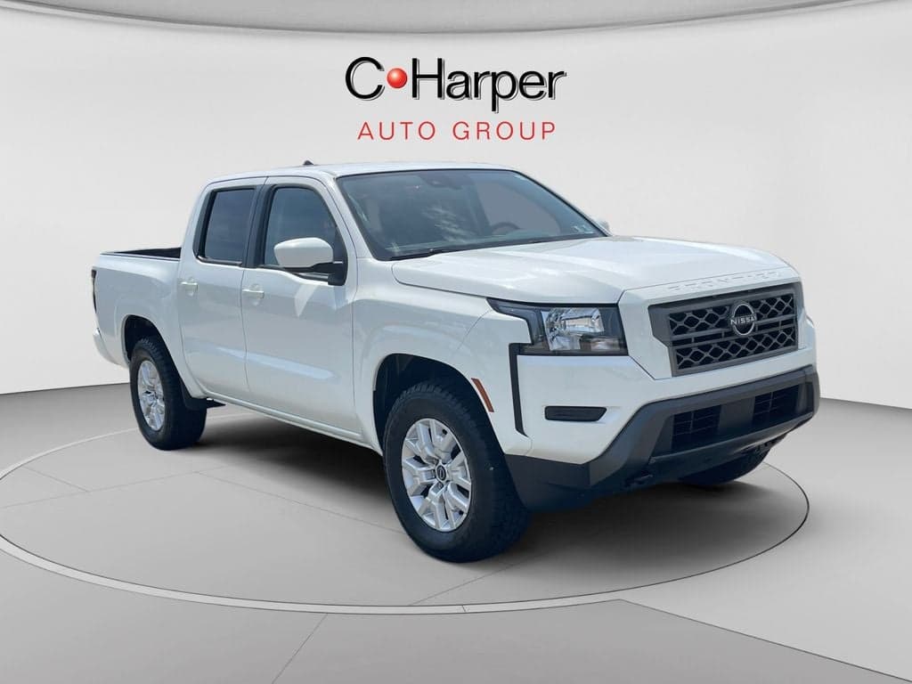 2023 Nissan Frontier SV — photo 1 of 50
