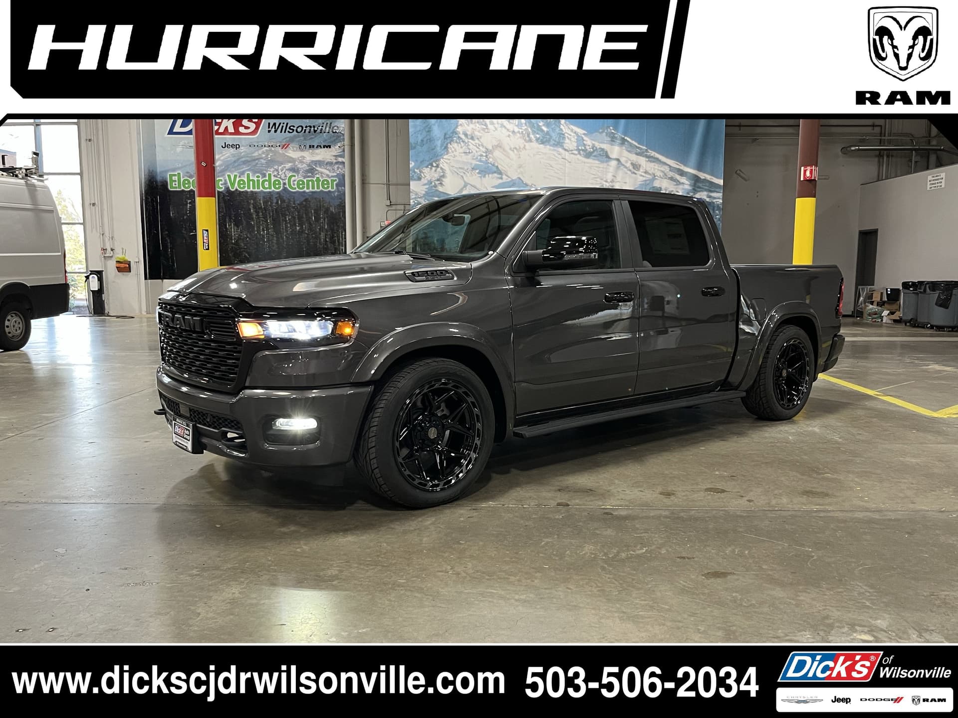 2025 RAM Ram 1500 RAM 1500 BIG HORN CREW CAB 4X4 5'7' BOX — photo 1 of 26