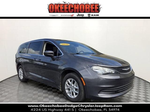 2020 Chrysler Voyager LX — photo 1 of 43