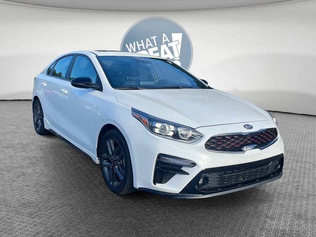 2021 Kia Forte GT-Line — photo 1 of 24
