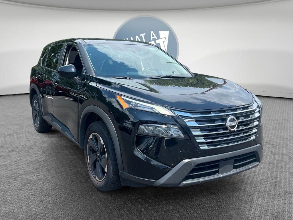 2025 Nissan Rogue SV — photo 1 of 29