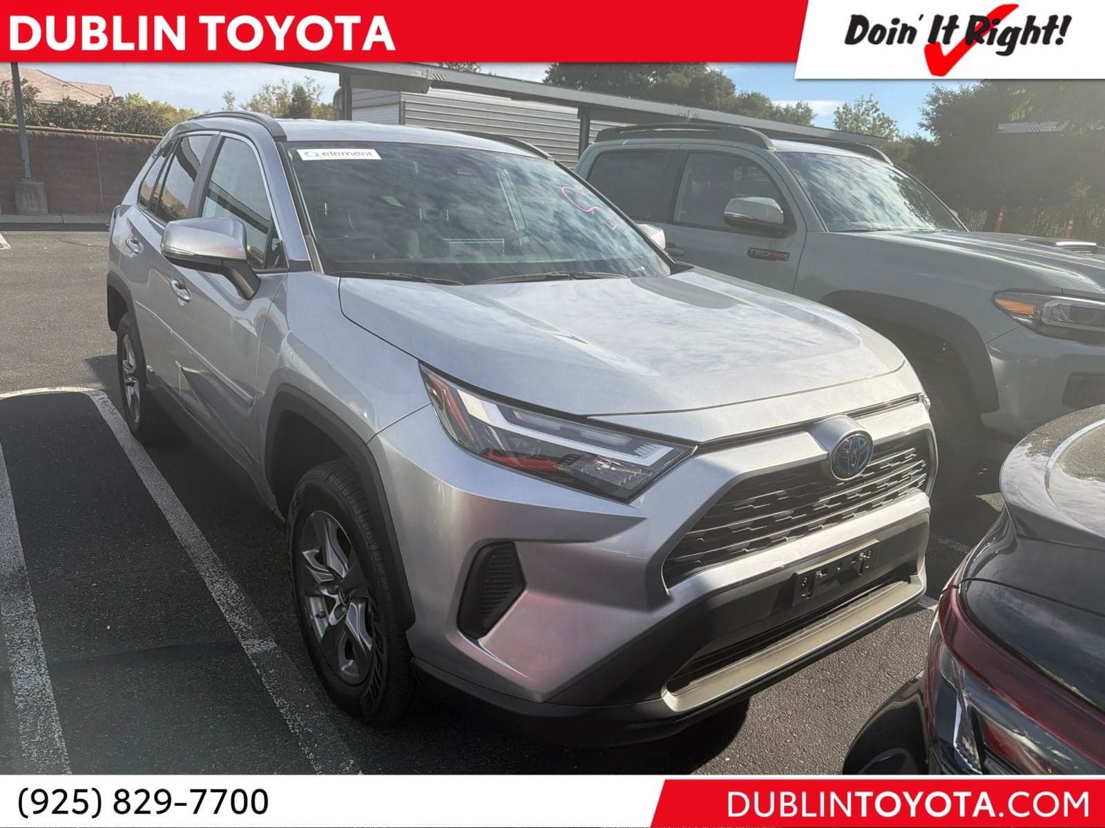 2023 Toyota RAV4 Hybrid LE — photo 1 of 8