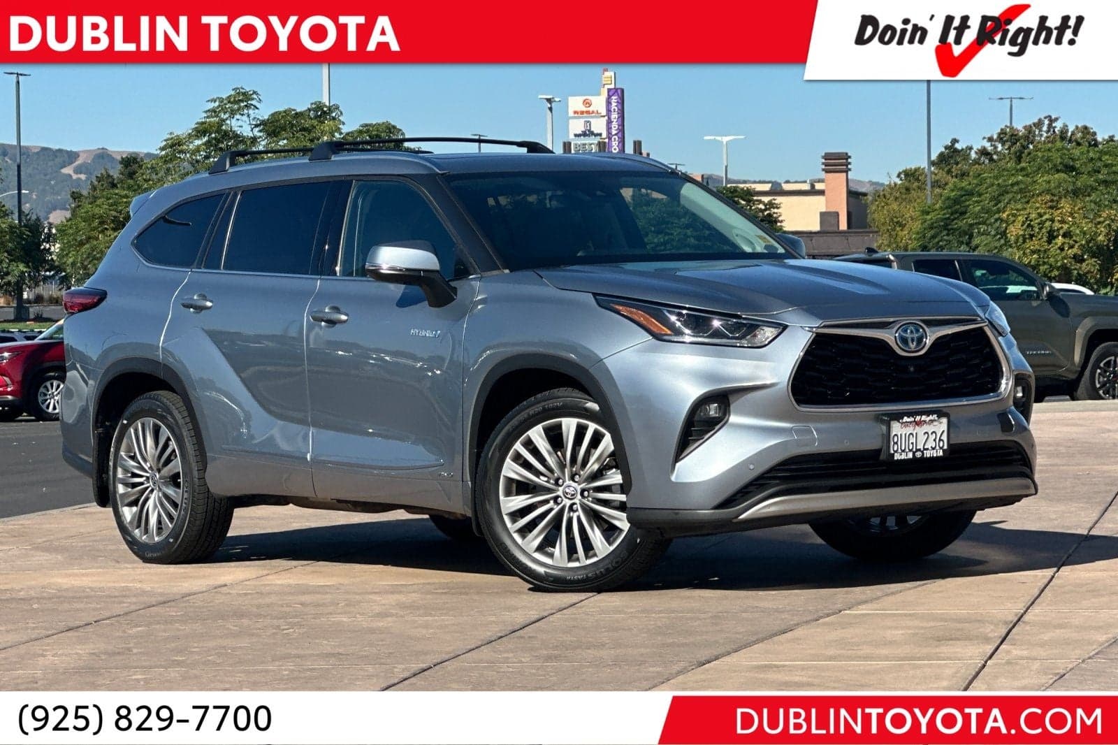 2021 Toyota Highlander Hybrid Platinum — photo 1 of 7