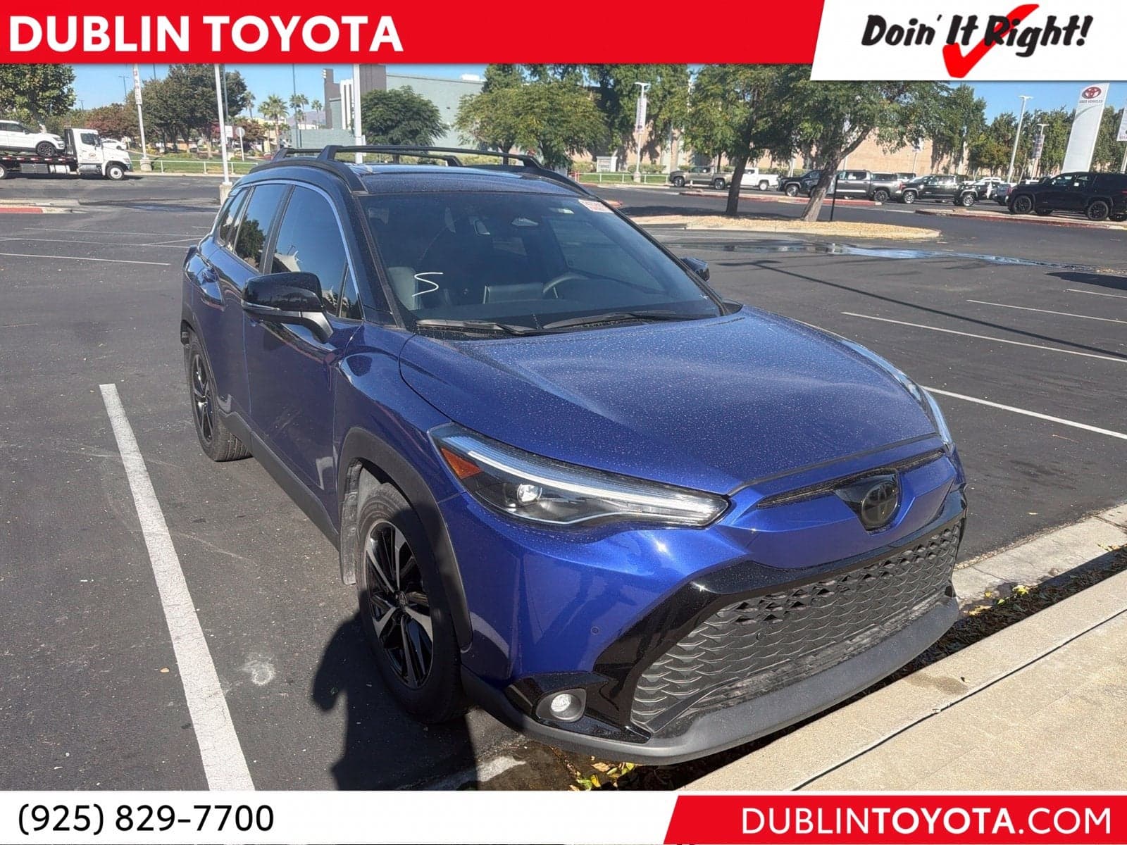2024 Toyota Corolla Cross Hybrid XSE — photo 1 of 8