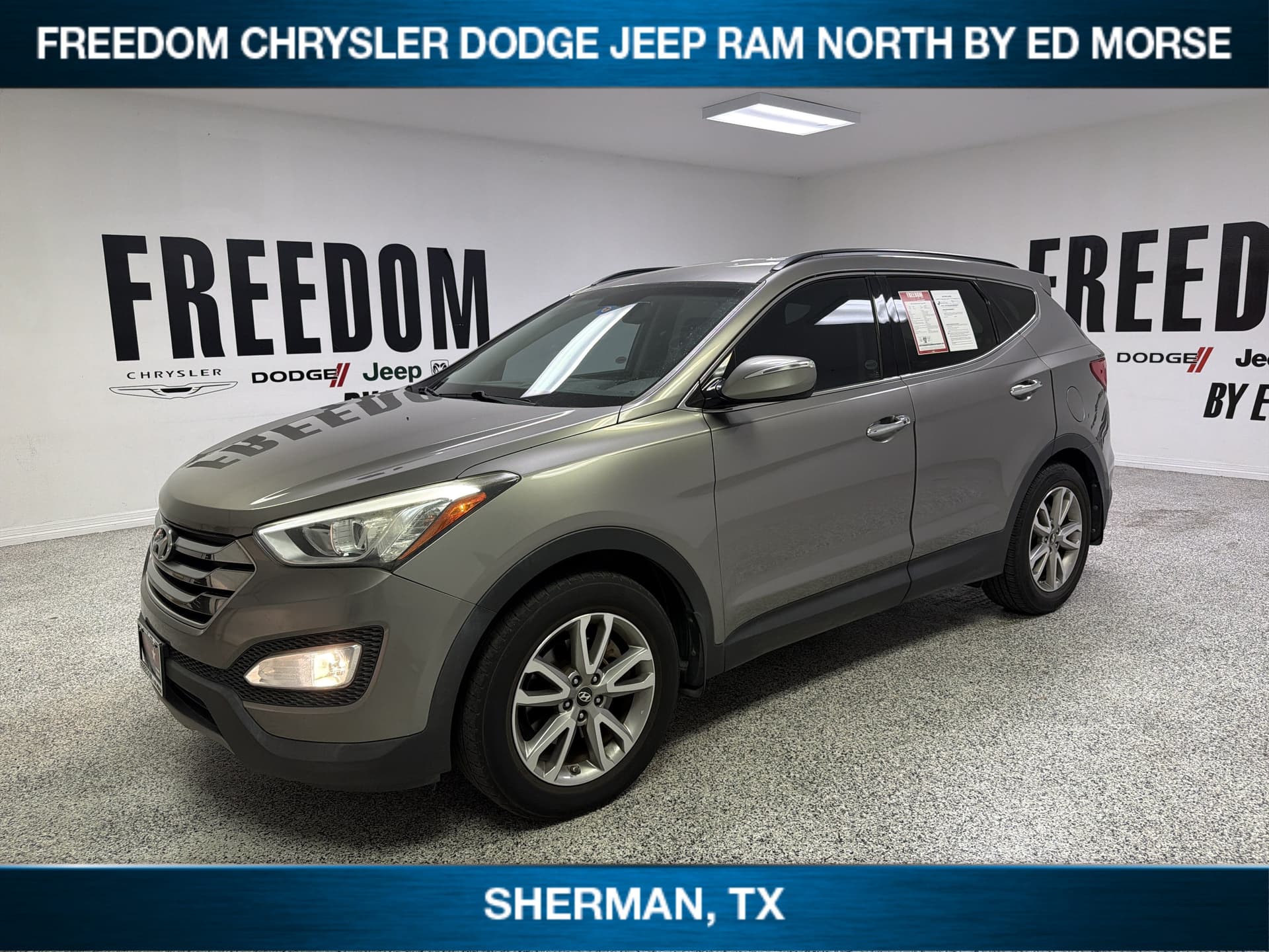 2015 Hyundai Santa Fe Sport 2.0L Turbo — photo 1 of 12
