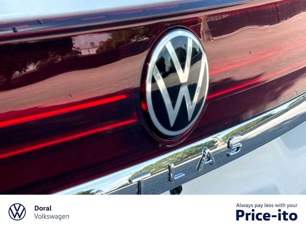 2026 Volkswagen Atlas 2.0T SE w/Technology — photo 1 of 15