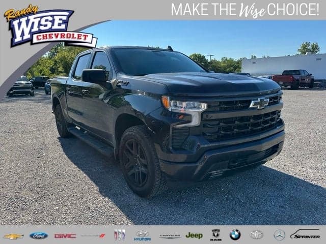 2022 Chevrolet Silverado 1500 RST — photo 1 of 5