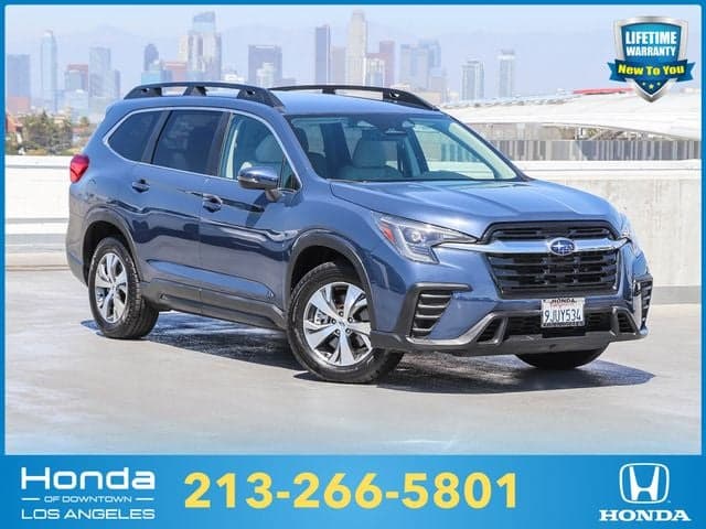 2023 Subaru Ascent Premium — photo 1 of 20