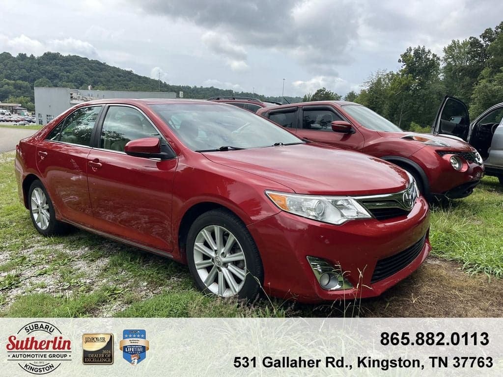 2013 Toyota Camry XLE — photo 1 of 24