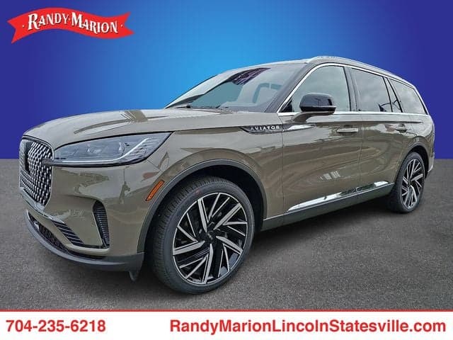 2025 Lincoln Aviator Reserve — photo 1 of 26