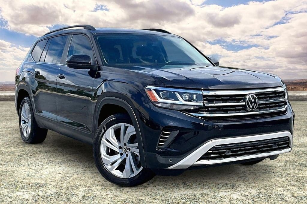 2023 Volkswagen Atlas 3.6L V6 SE w/Technology — photo 1 of 36