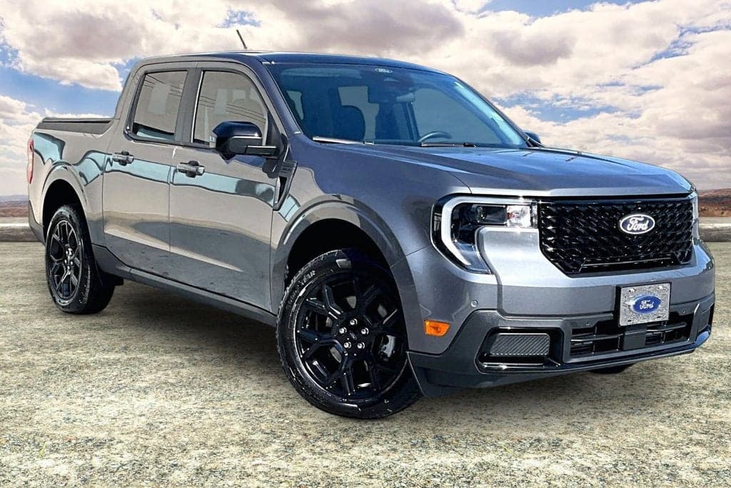 2026 Ford Maverick LARIAT — photo 1 of 5