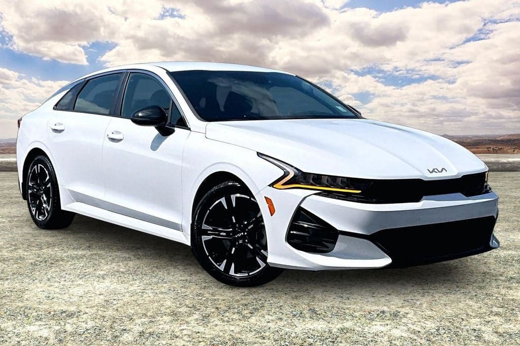 2024 Kia K5 GT-Line — photo 1 of 35