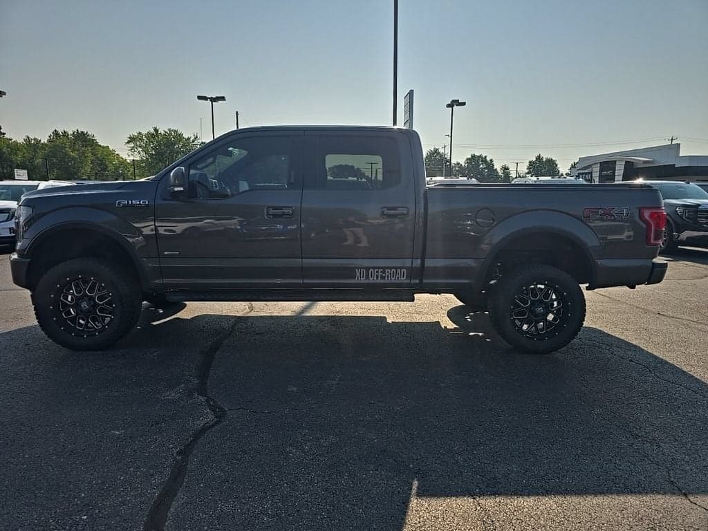 2015 Ford F-150 XLT w/HD Payload Pkg — photo 1 of 13