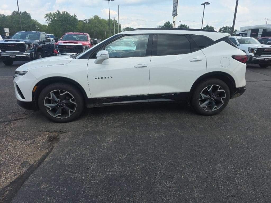 2019 Chevrolet Blazer RS — photo 1 of 28