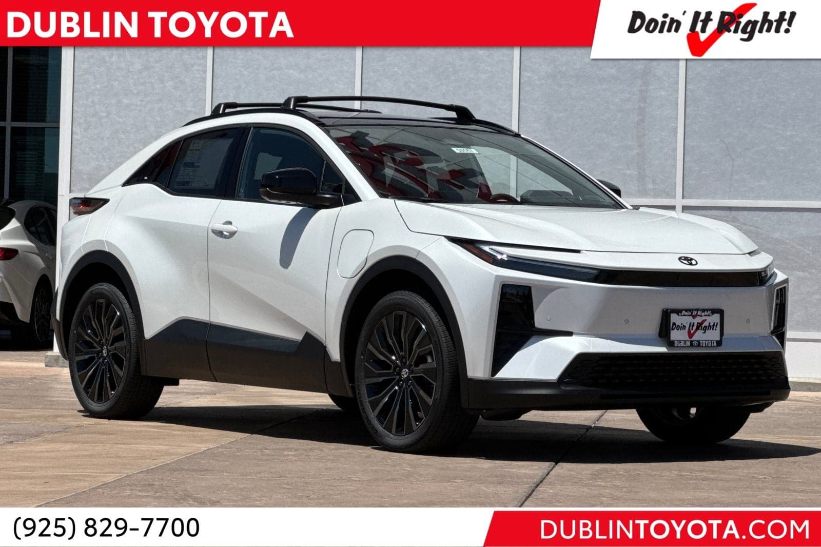 2026 Toyota C-HR XSE — photo 1 of 34