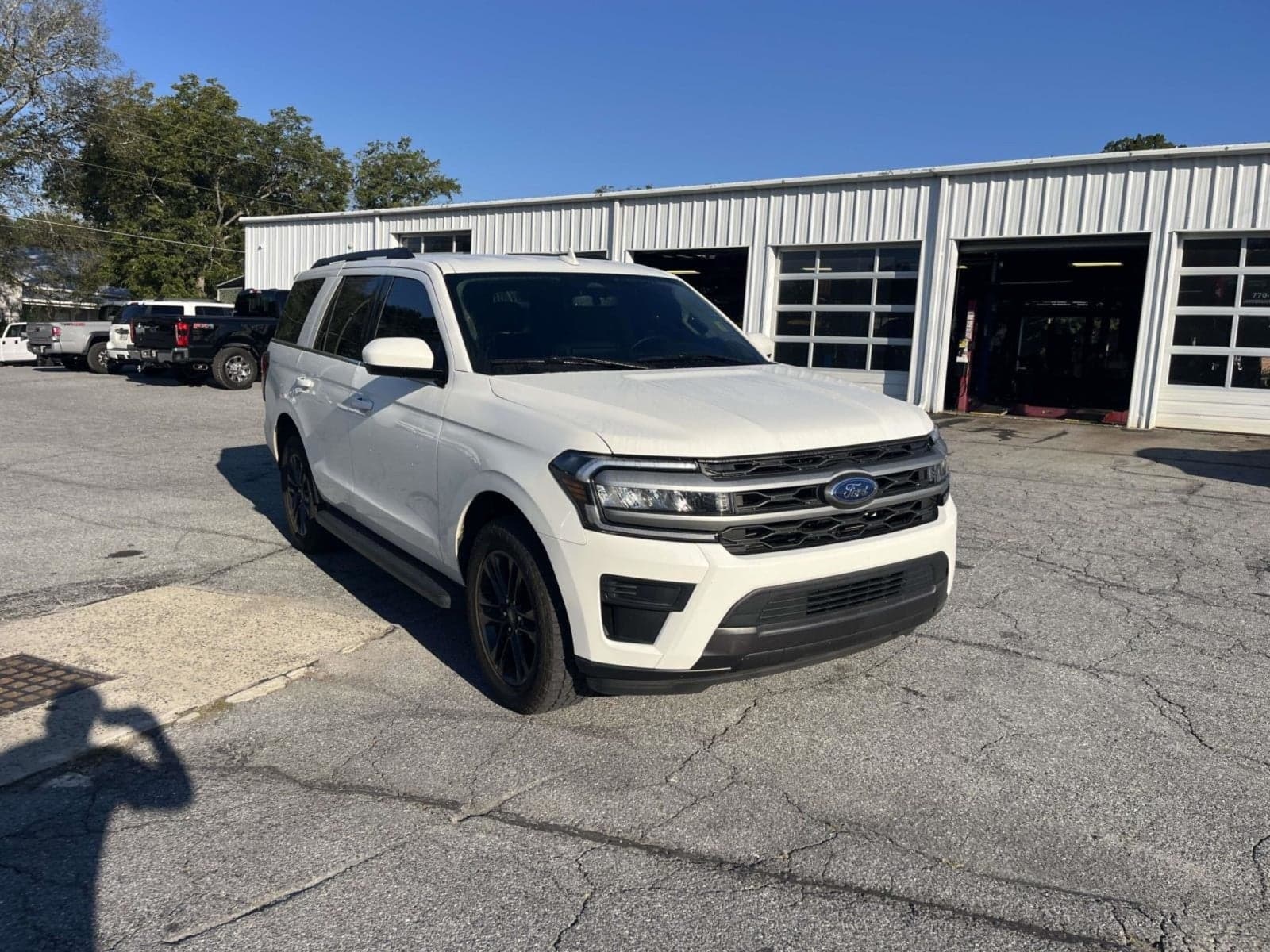 2024 Ford Expedition XLT — photo 1 of 5