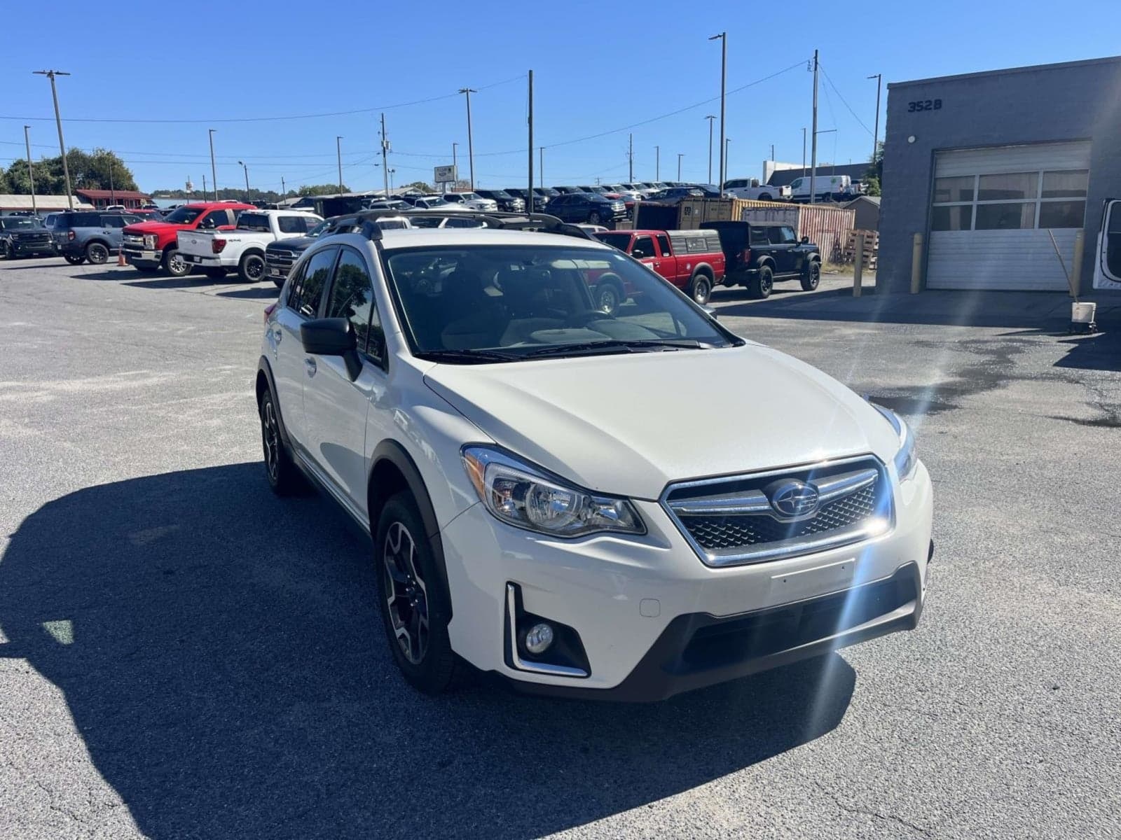 2016 Subaru Crosstrek Base — photo 1 of 5