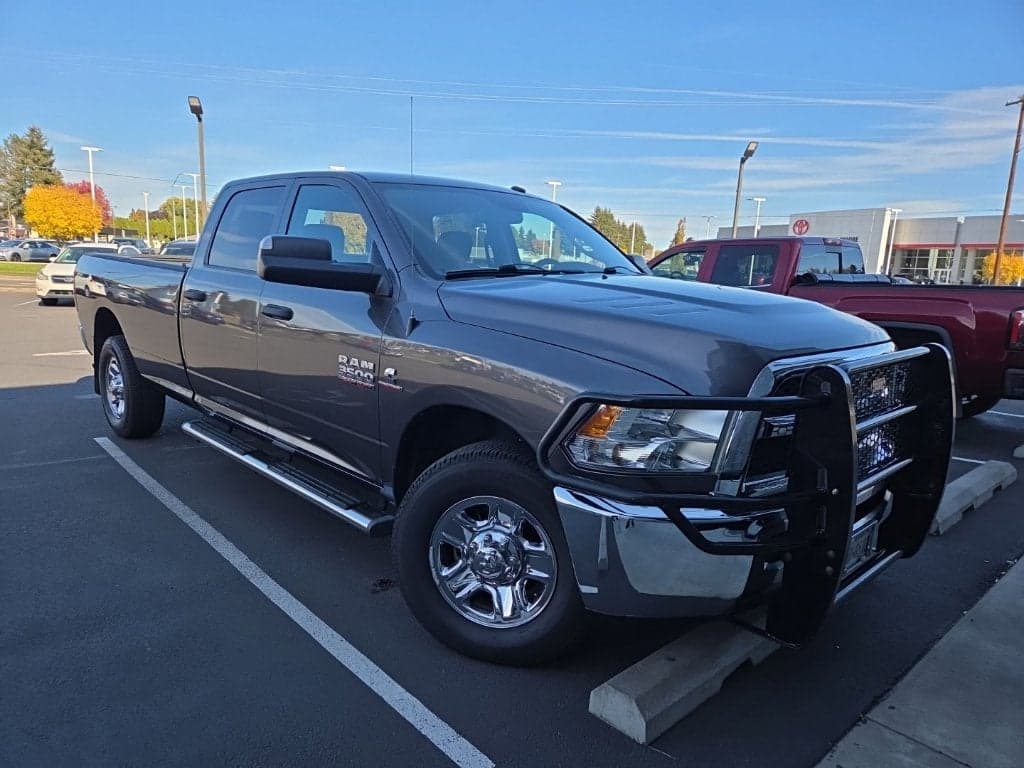 2014 RAM 3500 Tradesman — photo 1 of 5