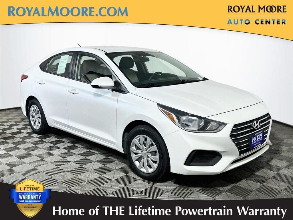 2020 Hyundai Accent SE — photo 1 of 34