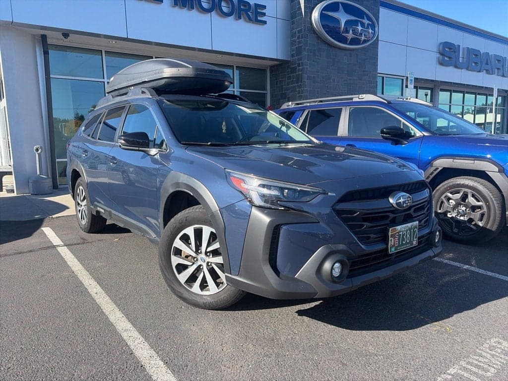 2024 Subaru Outback Premium — photo 1 of 11