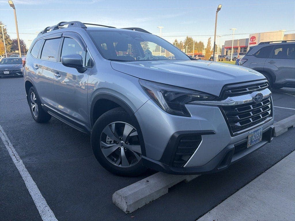 2024 Subaru Ascent Premium — photo 1 of 5