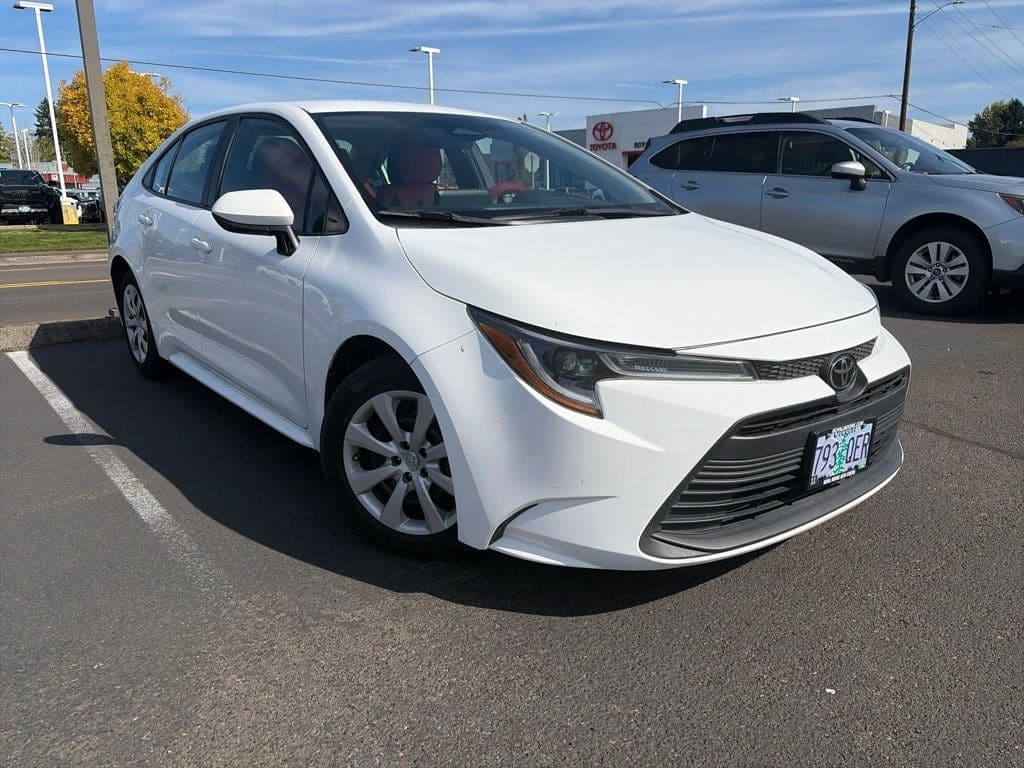 2023 Toyota Corolla LE — photo 1 of 13