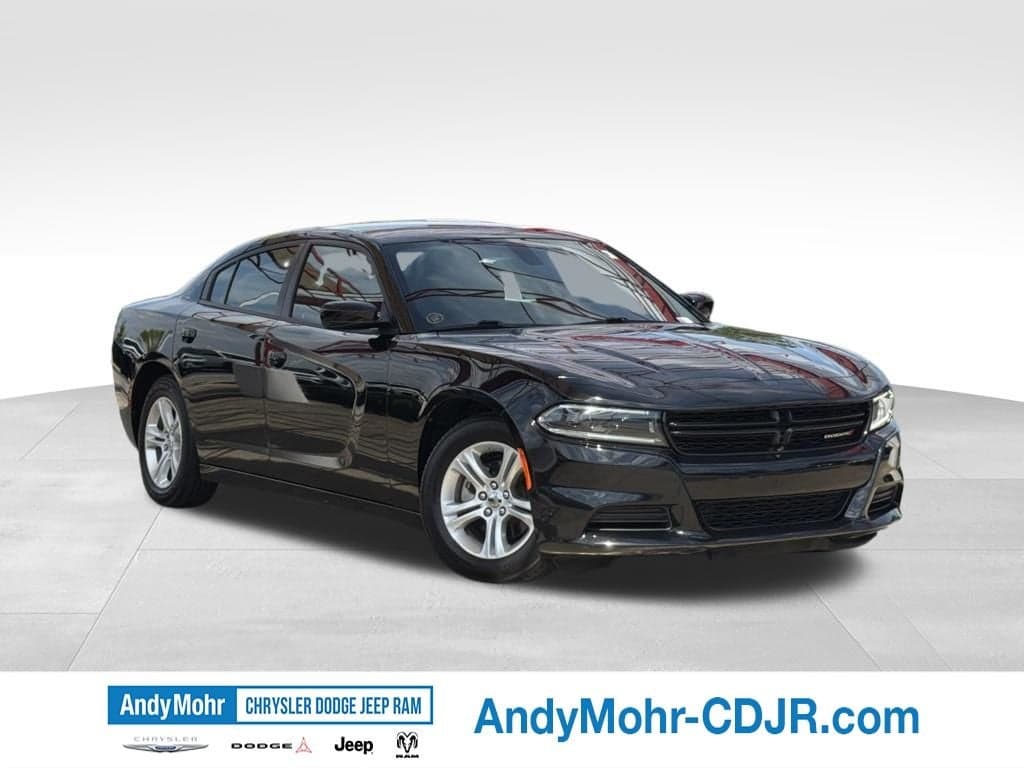 2022 Dodge Charger SXT — photo 1 of 32