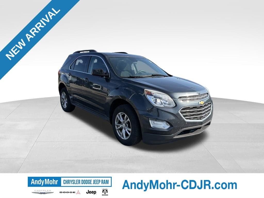 2017 Chevrolet Equinox LT — photo 1 of 12