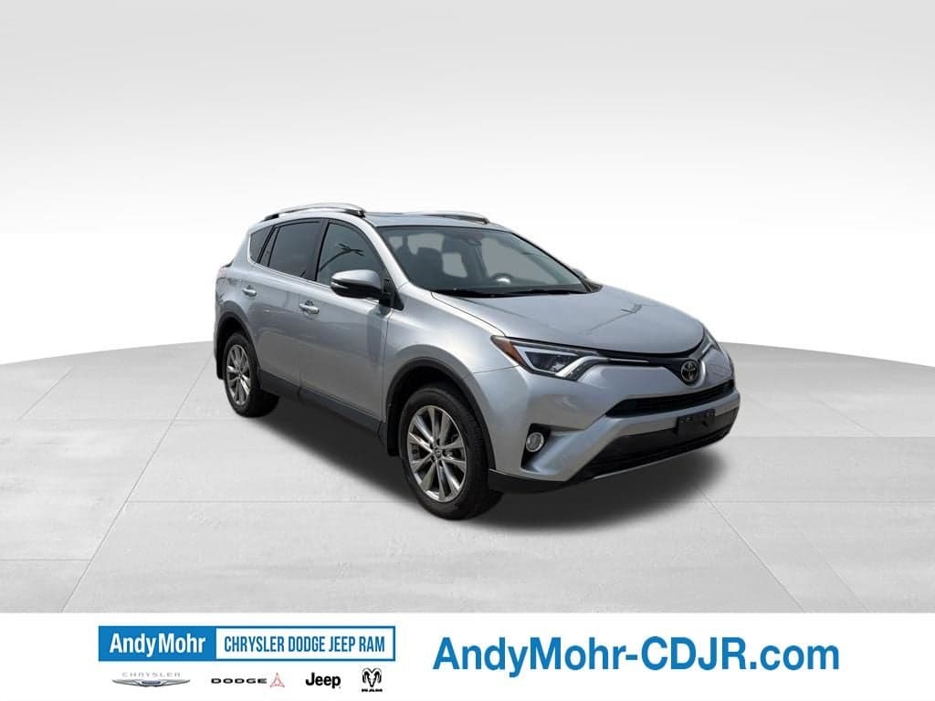 2017 Toyota RAV4 Limited — photo 1 of 15