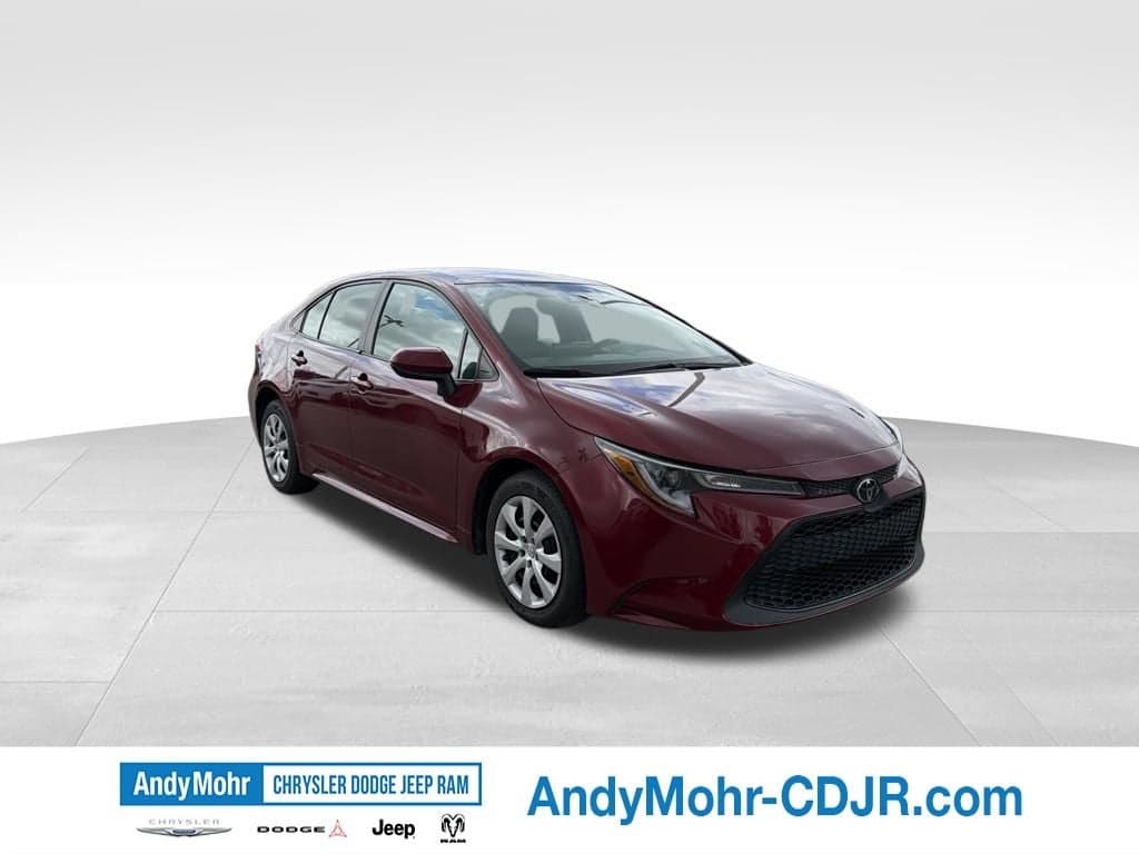 2022 Toyota Corolla LE — photo 1 of 10