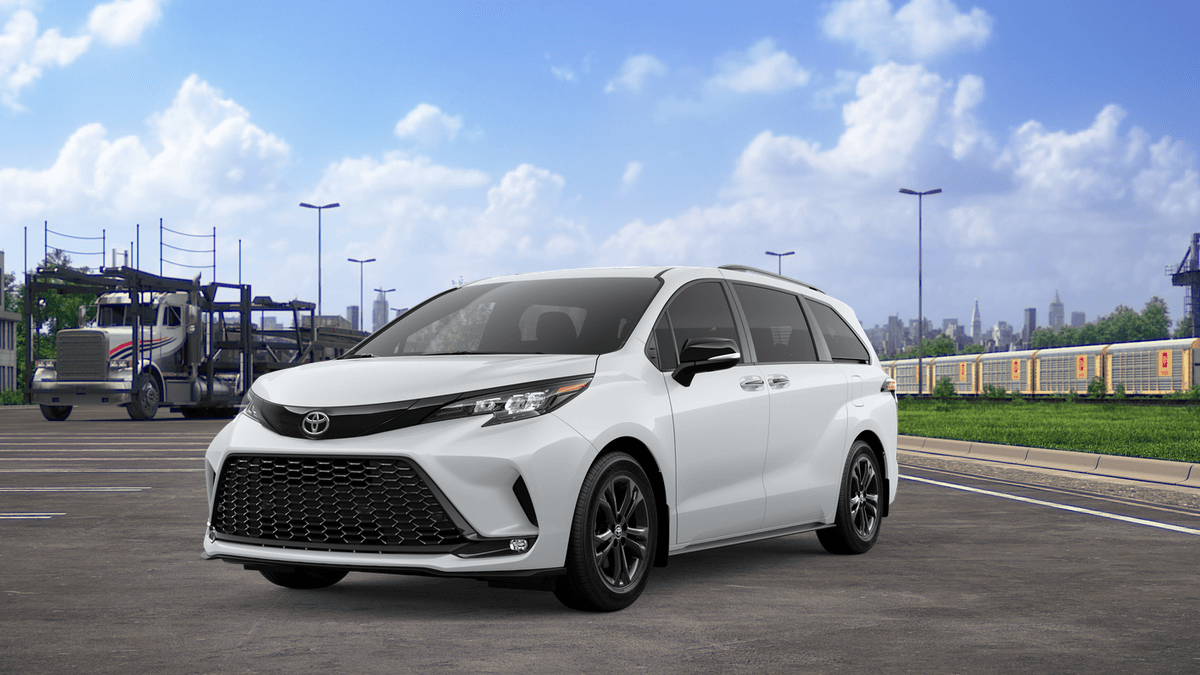 2026 Toyota Sienna XSE — photo 1 of 22