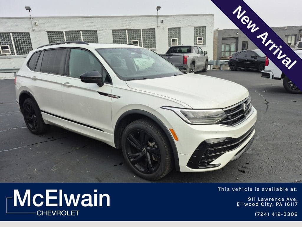 2024 Volkswagen Tiguan SE R-Line Black — photo 1 of 5