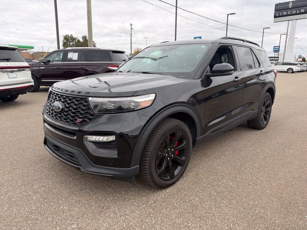 2023 Ford Explorer ST — photo 1 of 5